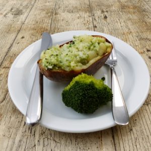 jacket potato with broccoli and cauliflower